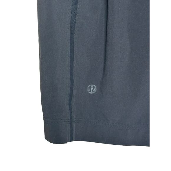 Lululemon black active shorts size 29 - Picture 9 of 13